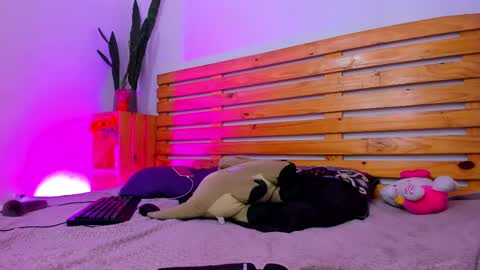 Snapshot of mary_magic chatting on February 23, 2025, 2:35 pm mary_magic online show from February 23, 2025, 2:35 pm