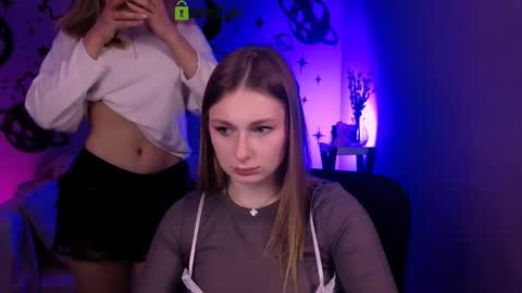 Mary online show from April 22, 2026, 7:26 pm