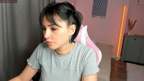 Mary online show from May 1, 2026, 2:38 am
