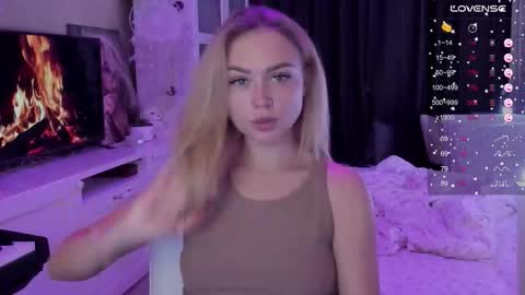 Mary online show from October 1, 2025, 8:59 pm