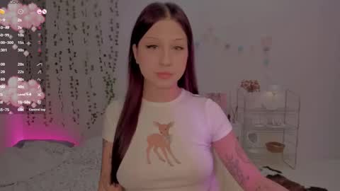 Snapshot of mary_tim chatting on November 11, 2025, 5:46 pm Maryana online show from November 11, 2025, 5:46 pm