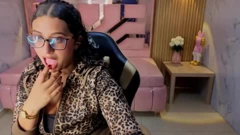 Snapshot of marya_stevens_s chatting on June 1, 2026, 9:27 pm Mary online show from June 1, 2026, 9:27 pm