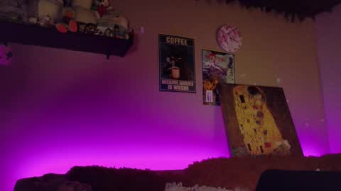     online show from January 9, 2026, 6:16 am