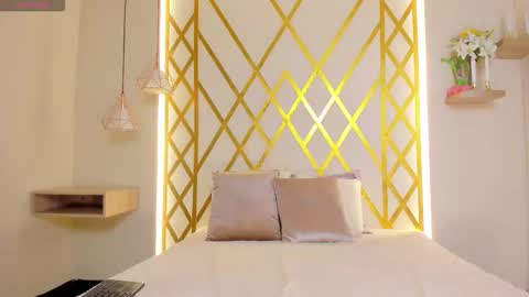   online show from March 17, 2026, 12:30 pm