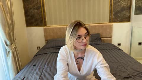 Snapshot of maryharriss chatting on December 18, 2025, 1:33 am maryharriss online show from December 18, 2025, 1:33 am