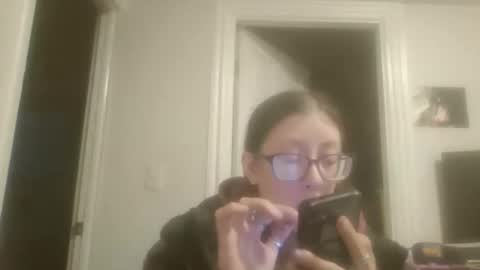 maryjaneflowers online show from March 23, 2026, 10:58 pm