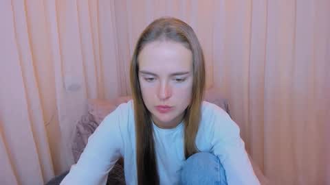 Snapshot of marylee_21 chatting on November 26, 2025, 11:55 am Mari online show from November 26, 2025, 11:55 am