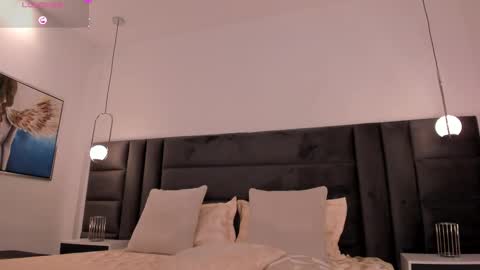 Snapshot of marylewis_ chatting on February 11, 2025, 5:40 pm Mary online show from February 11, 2025, 5:40 pm