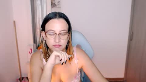 maryline online show from April 27, 2026, 1:25 am