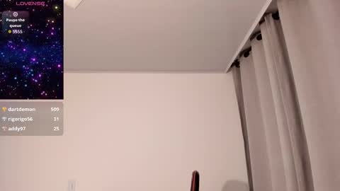 Dulce Maria online show from November 13, 2025, 6:01 am