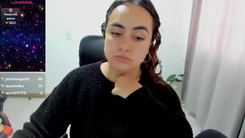 Dulce Maria online show from August 5, 2026, 7:49 pm