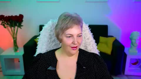 Snapshot of marymogan chatting on November 17, 2025, 4:51 am marymogan online show from November 17, 2025, 4:51 am