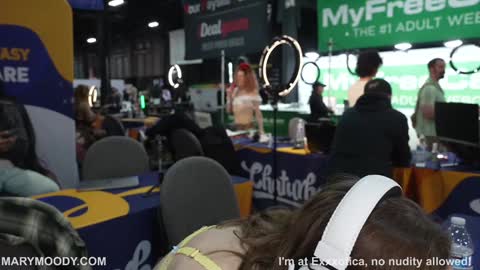 Snapshot of marymoody chatting on October 26, 2025, 6:58 pm Mary Moody online show from October 26, 2025, 6:58 pm