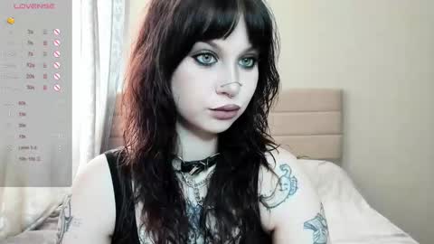 Mary x online show from January 7, 2026, 7:22 am