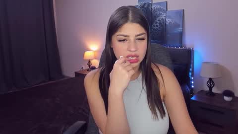 MarySax online show from December 1, 2025, 6:02 pm