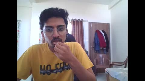 Snapshot of maskboyz2003 chatting on February 13, 2025, 8:27 am maskboyz2003 online show from February 13, 2025, 8:27 am