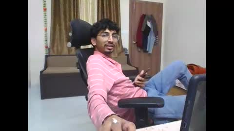 Snapshot of maskboyz2003 chatting on February 26, 2025, 5:39 pm maskboyz2003 online show from February 26, 2025, 5:39 pm