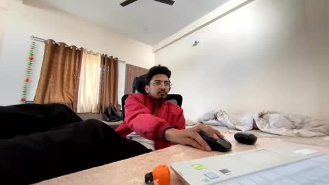 Snapshot of maskboyz2004 chatting on January 6, 2025, 6:03 am Mask Boy online show from January 6, 2025, 6:03 am