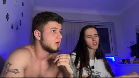 Snapshot of maskedman699 chatting on March 28, 2026, 1:38 am Extreme Couple online show from March 28, 2026, 1:38 am