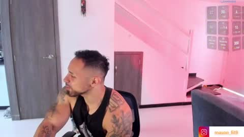Snapshot of mason_fit chatting on July 25, 2026, 2:03 pm Mason Andre online show from July 25, 2026, 2:03 pm
