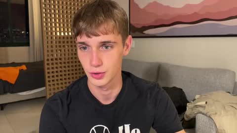 Snapshot of mason_gallagher chatting on September 21, 2025, 10:33 pm Mason online show from September 21, 2025, 10:33 pm