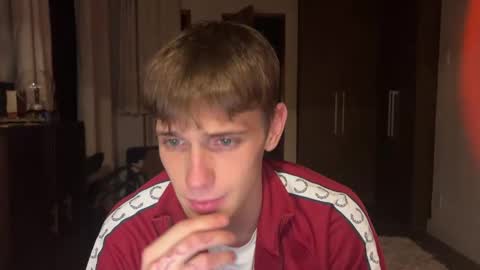 Snapshot of mason_gallagher chatting on October 9, 2025, 2:20 am Mason online show from October 9, 2025, 2:20 am