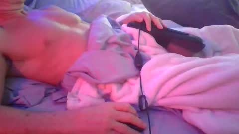 Snapshot of massageartist chatting on May 11, 2026, 12:44 pm HappyZending online show from May 11, 2026, 12:44 pm