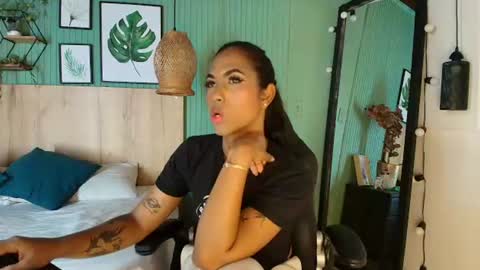 massielhot online show from July 28, 2026, 5:23 pm