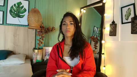 massielhot online show from July 29, 2026, 5:33 pm