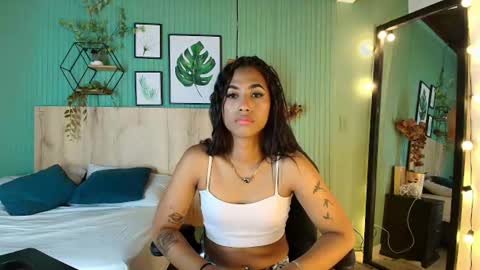 massielhot online show from August 6, 2026, 5:26 pm
