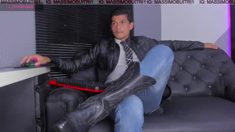 I am Massimo online show from April 22, 2026, 1:41 am
