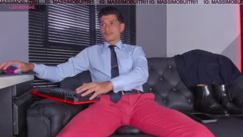 I am Massimo online show from April 30, 2026, 10:58 pm