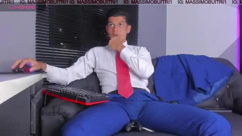 Snapshot of massimo_g chatting on May 3, 2026, 11:44 pm I am Massimo online show from May 3, 2026, 11:44 pm