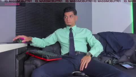 I am Massimo online show from June 10, 2026, 12:22 am