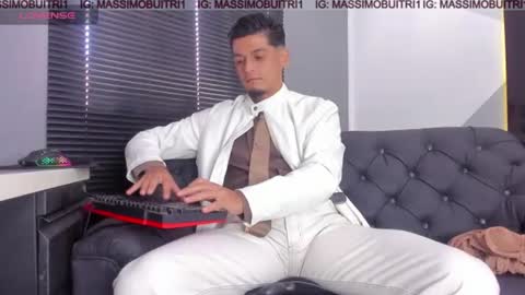 I am Massimo online show from June 11, 2026, 1:09 pm