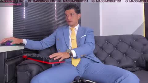 Snapshot of massimo_g chatting on July 3, 2026, 12:44 pm I am Massimo online show from July 3, 2026, 12:44 pm