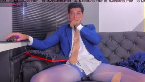 Snapshot of massimo_g chatting on July 6, 2026, 3:03 pm I am Massimo online show from July 6, 2026, 3:03 pm