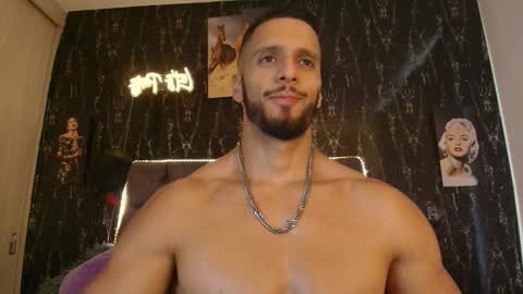 massimo_greco2 online show from February 6, 2026, 9:18 pm