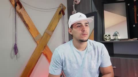 Snapshot of massimo_vidal chatting on September 11, 2025, 12:05 pm massimo_vidal online show from September 11, 2025, 12:05 pm