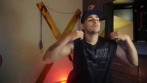 Snapshot of massimo_vidal chatting on September 18, 2025, 12:51 pm massimo_vidal online show from September 18, 2025, 12:51 pm