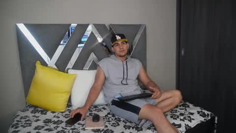 Snapshot of massimo_vidal chatting on September 23, 2025, 12:08 pm massimo_vidal online show from September 23, 2025, 12:08 pm