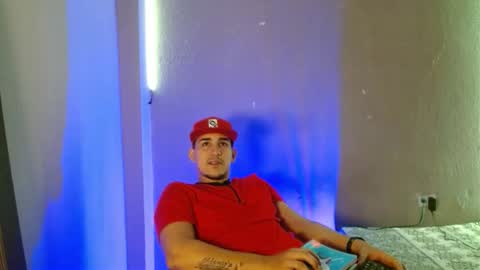 Snapshot of massimo_vidal chatting on November 27, 2025, 6:43 pm massimo_vidal online show from November 27, 2025, 6:43 pm