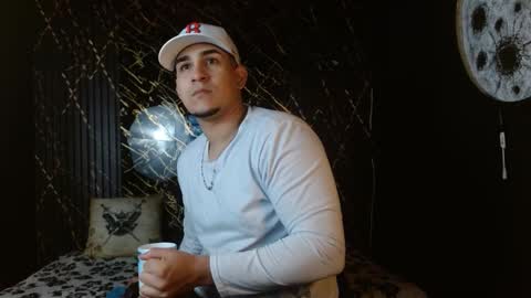 massimo_vidal online show from February 1, 2026, 11:31 am