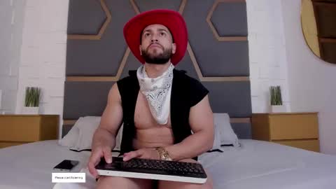 Massimo online show from December 23, 2025, 3:37 am