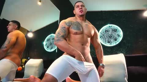 massimowalton2 online show from December 5, 2025, 3:41 pm