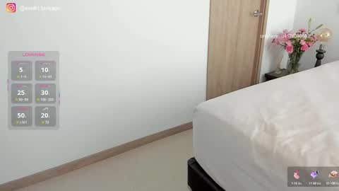 Eve   Independent model online show from September 13, 2025, 2:06 pm