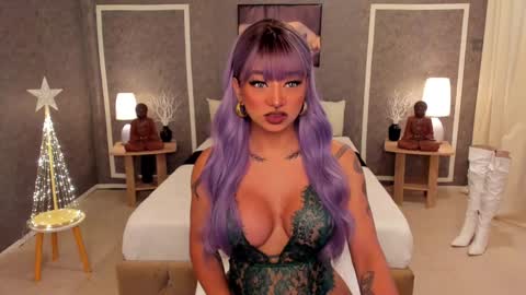 Snapshot of massivecockgoddess chatting on December 17, 2024, 12:23 am Goddess Mharian online show from December 17, 2024, 12:23 am