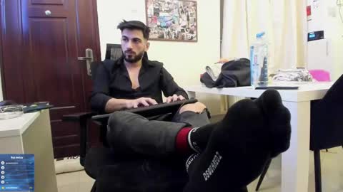 Snapshot of master9four chatting on February 26, 2025, 7:05 pm Matthew online show from February 26, 2025, 7:05 pm