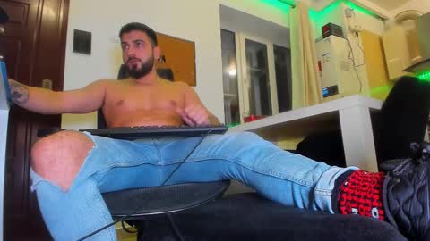 Snapshot of master9four chatting on November 23, 2025, 10:20 pm Matthew online show from November 23, 2025, 10:20 pm