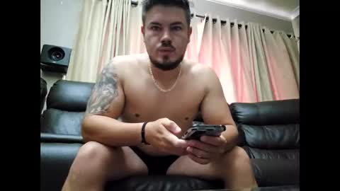 Snapshot of master__blue__eye chatting on November 28, 2025, 8:39 am Master Blue Eye online show from November 28, 2025, 8:39 am